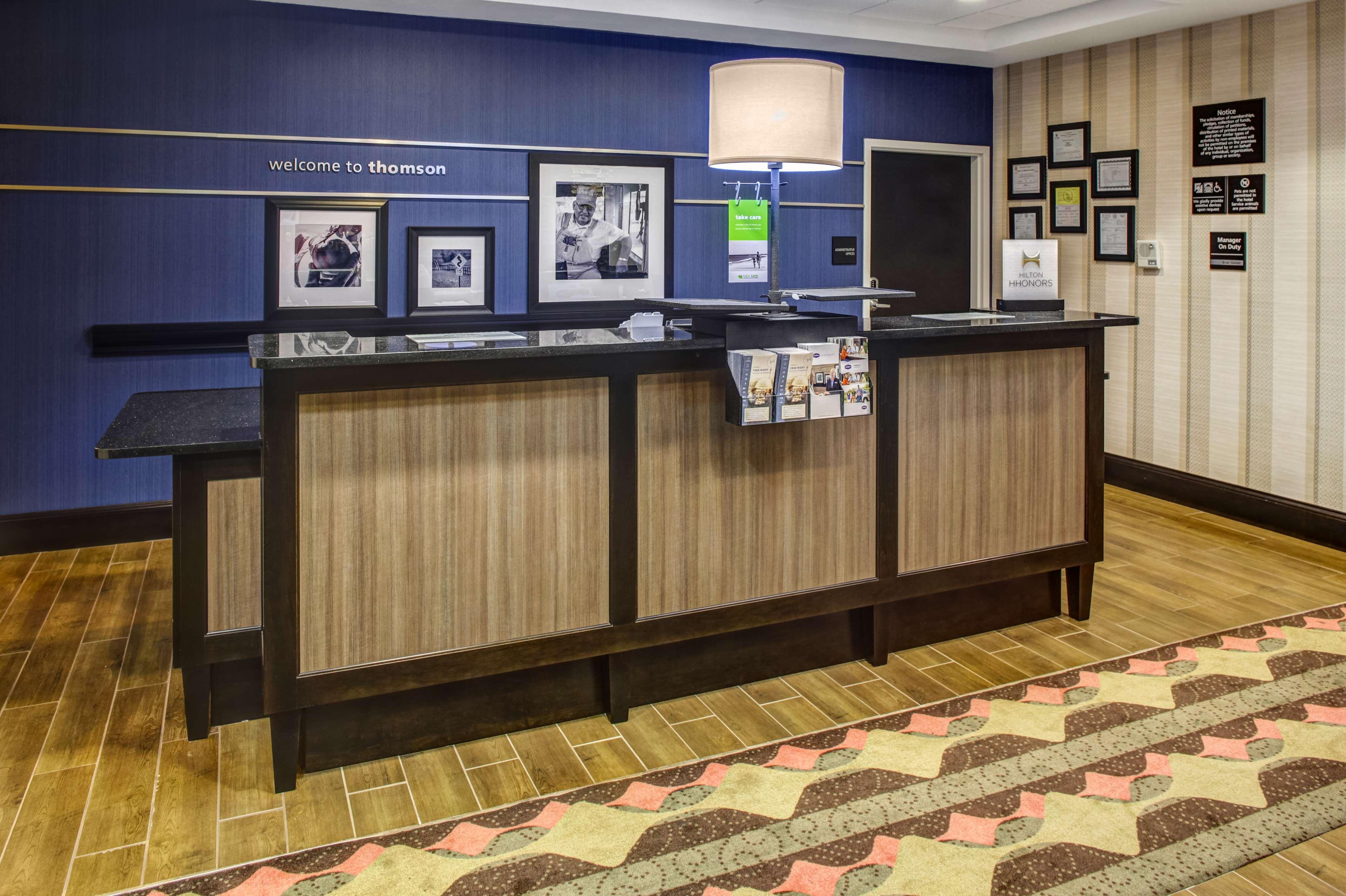 Hampton Inn Thomson Eksteriør bilde